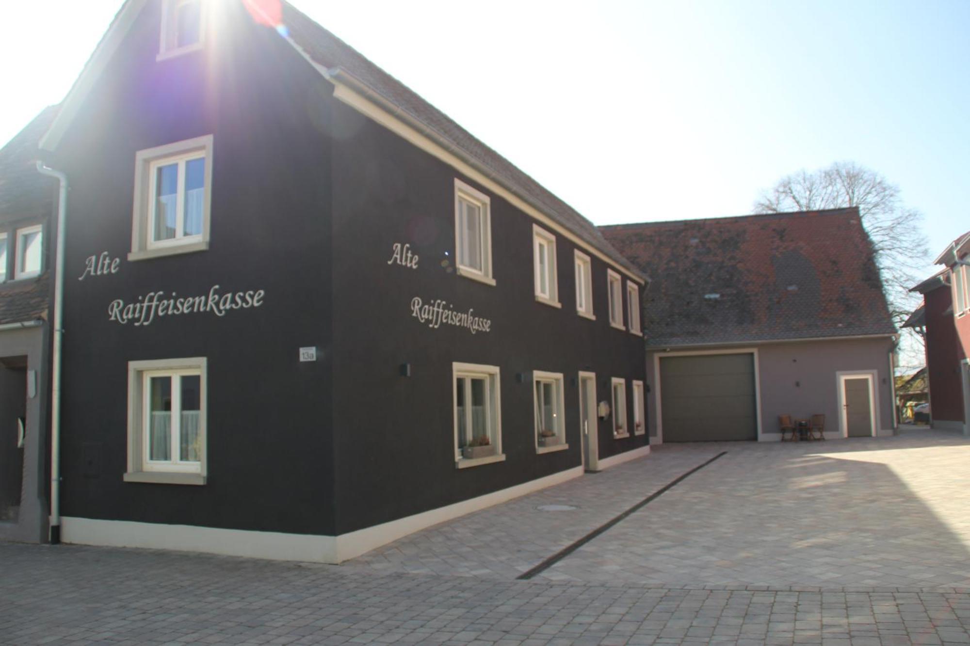Apartment Alte Raiffeisenkasse רוטנבורג אוב דר טאובר מראה חיצוני תמונה